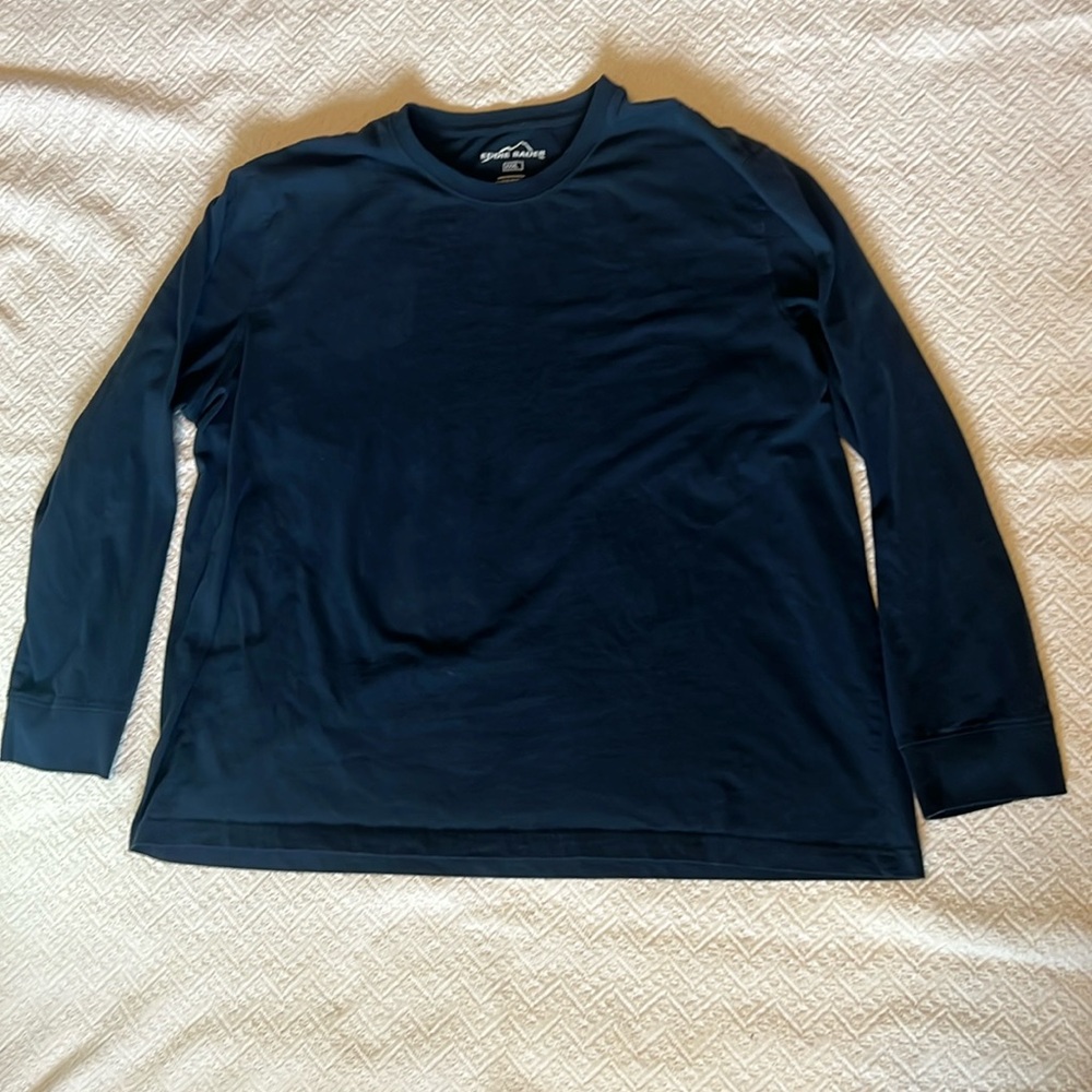 Men’s 3Xl Eddie Bauer long sleeve tee navy blue good condition very soft